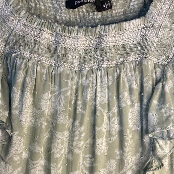 Doe & Rae Light Green Floral Ruffle Blouse, Size S- NWOT - Picture 6 of 7